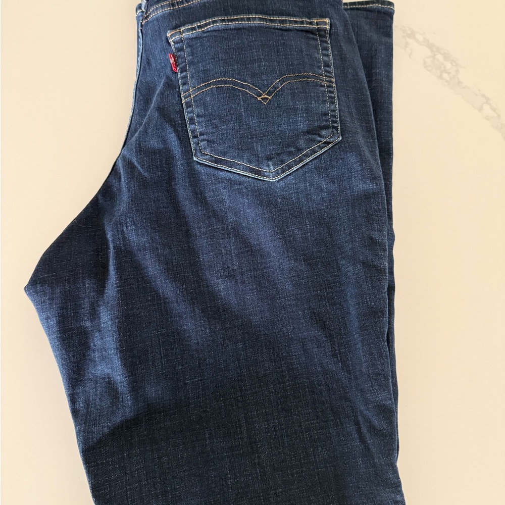 LEVI’S 725 HIGH RISE BOOTCUT WOMEN'S JEANS - Picture 9 of 12